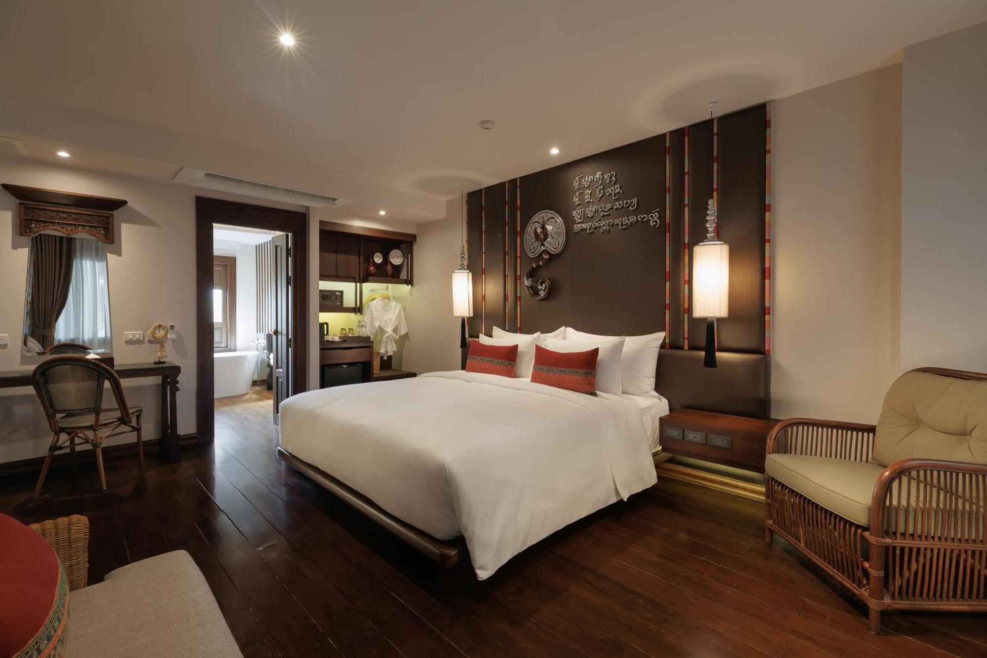 Akira Thaphae Hotel Chiang Mai Exterior photo